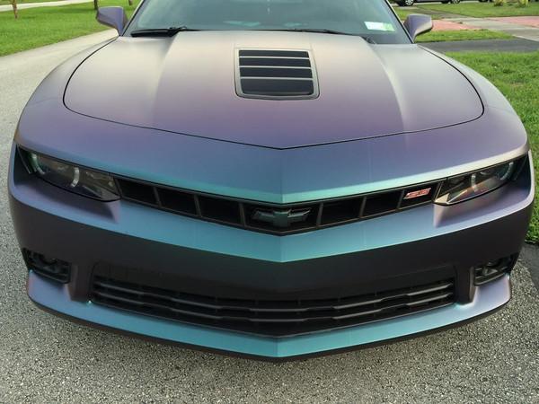 CHECK OUT THIS BLACK HOLE COLORSHIFT CHEVY CAMARO SS BY SKINNYDIP AUTOCOLOR!